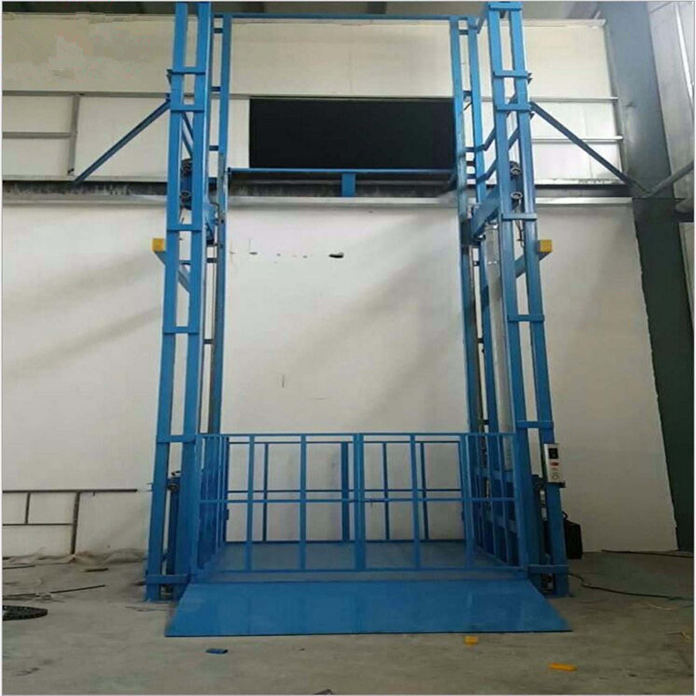 小型电动升降平台价格(电动液压小型升降机工作原理)